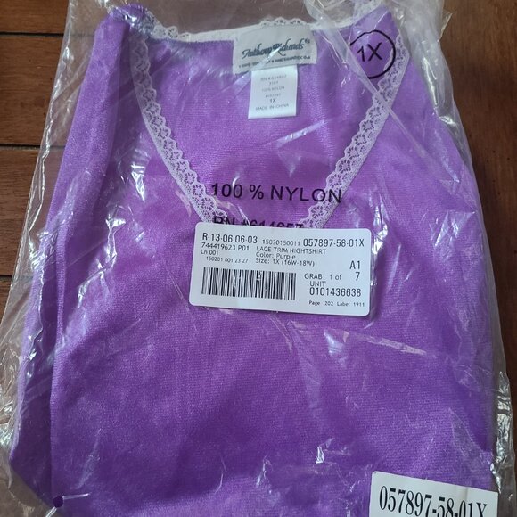 NWT VTG Anthony Richards Purple Nightgown Nightshirt Nylon W/ Lace Trim 1X - Picture 7 of 7
